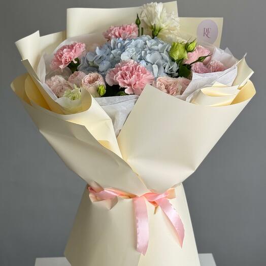 Евро-букет из гортензии "Счастье "