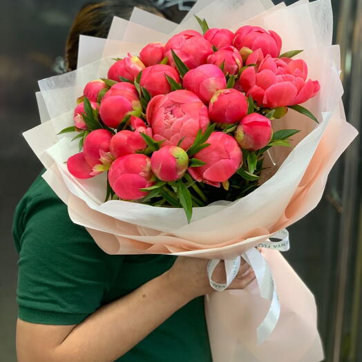 Peony bouquet Coral style