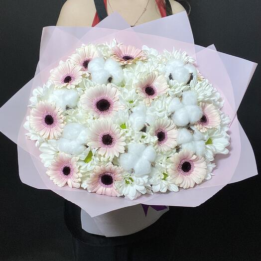 Розовый букет