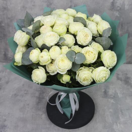 Bouquet of 50 white peony roses