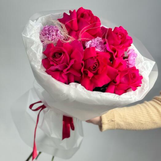 Малиновые розы, диантусы и ковыль🌸 / цветы с доставкой в Волгограде