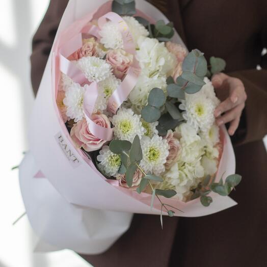 Хит- букет из гортензий, роз, хризантем