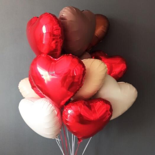 Облако из 14 воздушных шаров с гелием в виде сердца для любимой