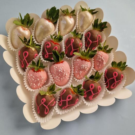 Клубника в шоколаде 16 шт
