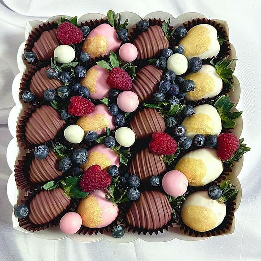 Клубника в шоколаде Blueberry mix Choco