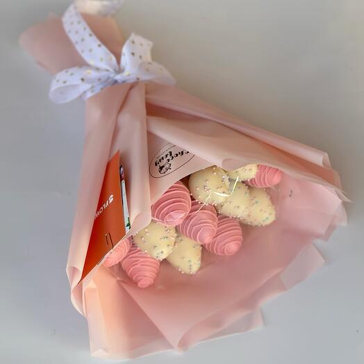 Букет из клубники в шоколаде 300гр «Pink»