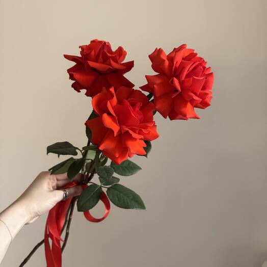 Mono bouquet of French roses