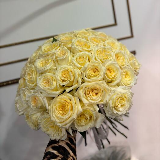Шикарный букет из пионовидных роз сорта Кендилайт💛💛💛
