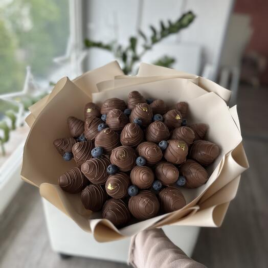 Букет из клубники в шоколаде