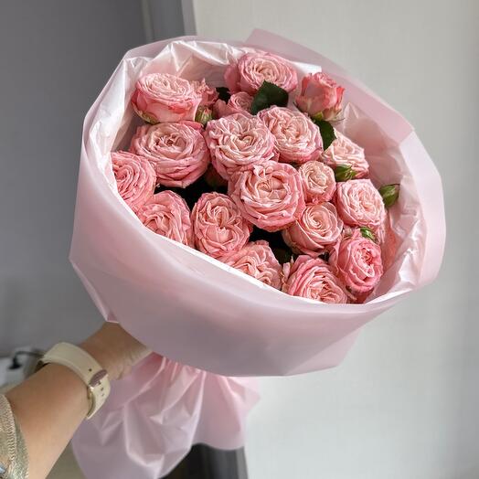 Букет из кустовой розы 💕