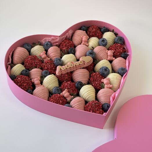 Клубника в шоколаде «Мишки в сердце»