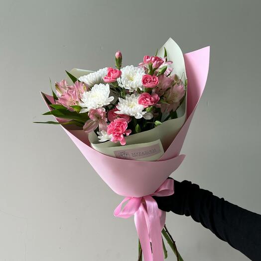 Стойкий мини-букет с хризантемой FT500