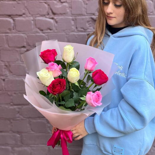 Микс из 9 роз