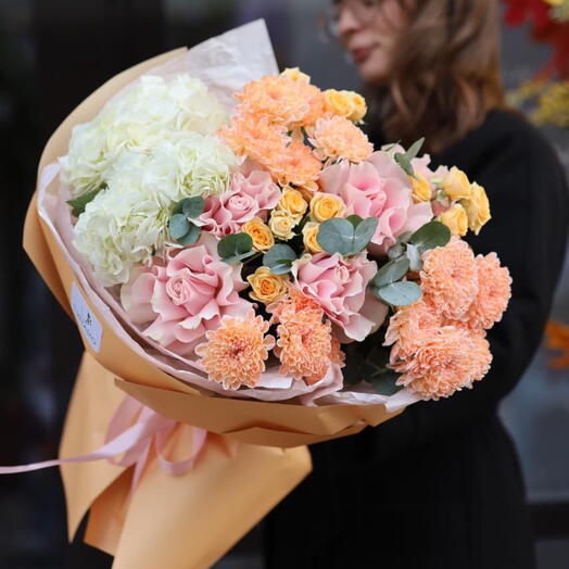 Нежный букет с французской розой