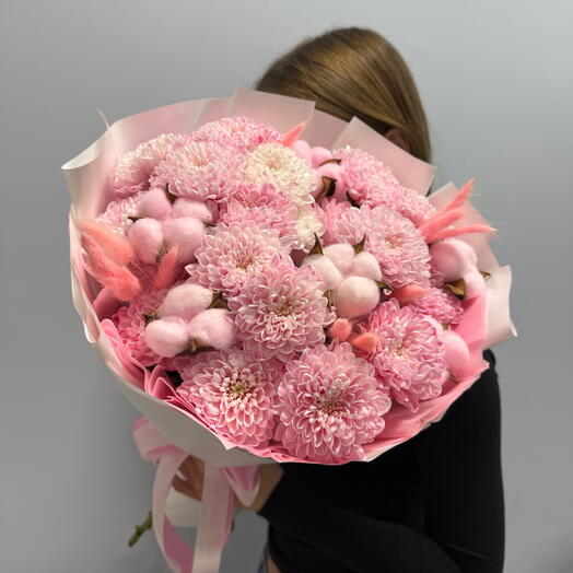 Авторский букет для Мамы💓:розовая хризантема, натуральный хлопок,лагурус: Размер М