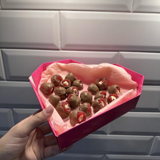 Малиновая роскошь