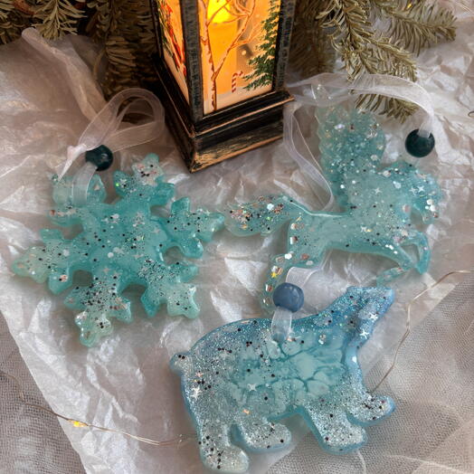 Набор елочных украшений из эпоксидной смолы снежинка медведь волшебная лошадка