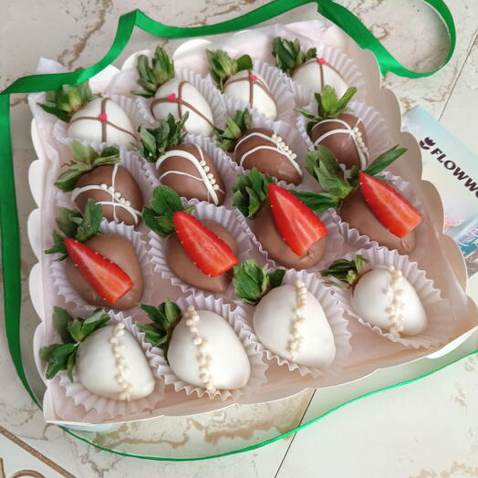 Сет 16 шт🍓" Клубничный сюрприз"