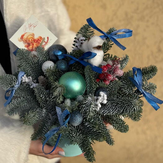 Ледяной блеск»: нобилис с синими бантиками — свежее Вау! ❄️🎀