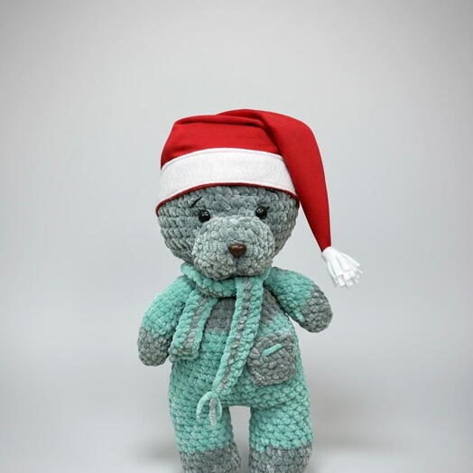 Мишка в шапочке санты