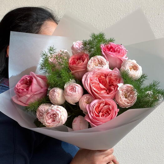 Bouquet with piony roses mix