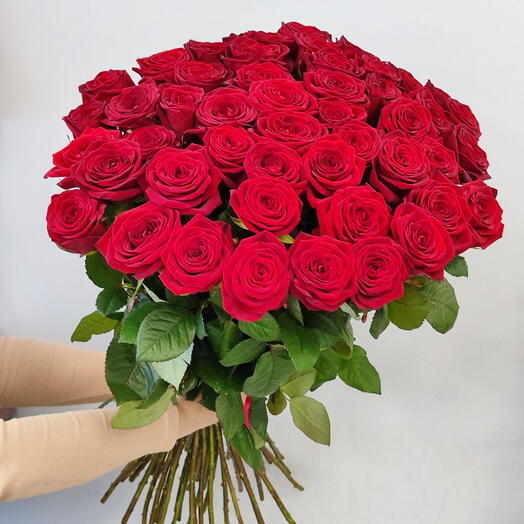 Букет из 55 роз Red Naomi