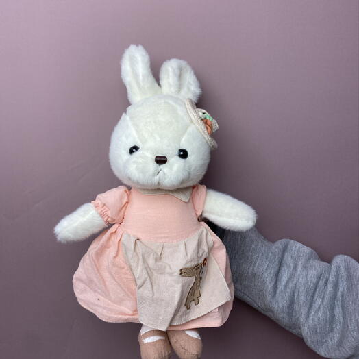 Плюшевый зайка в розовом платьишке