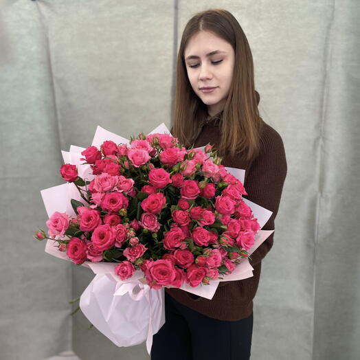 Букет из 15 кустовых роз