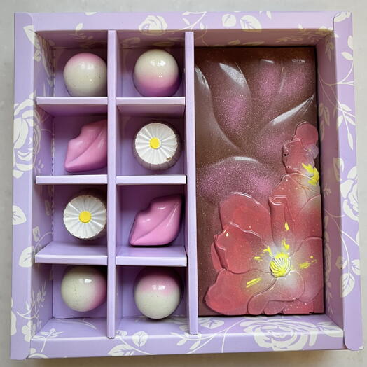 Конфеты 8шт и шоколадка Цветы