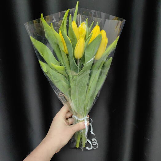 Б8М 9 желтых тюльпанов