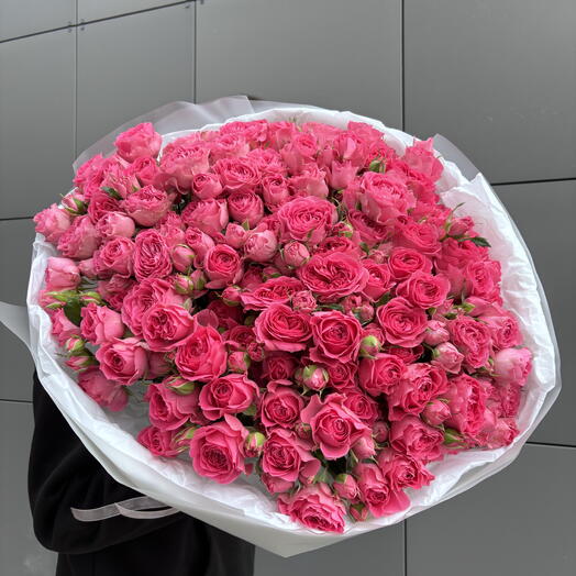 Букет из 40 кустовой розы