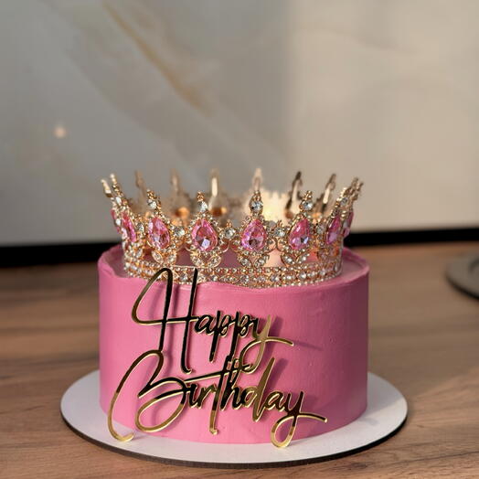 Торт 1 кг с короной и топпером «Happy Birthday»