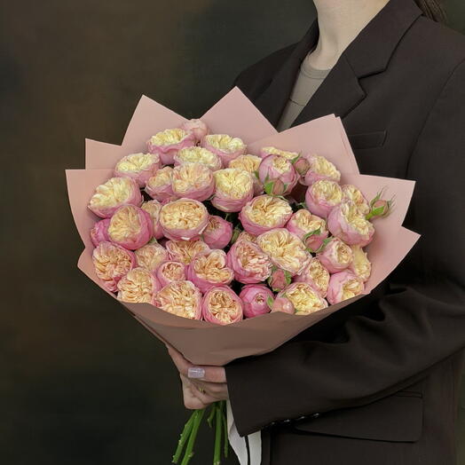 Букет кустовых пионовидных роз Royal Blush 9 шт