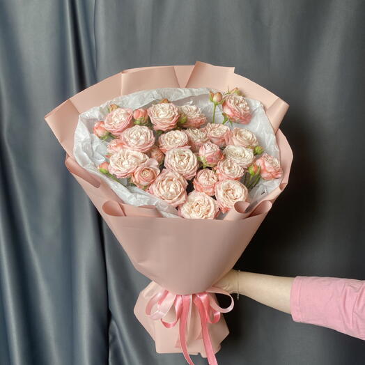 Букет кустовых роз