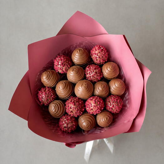 Berry Chocolate Bouquet – Premium Handmade Sweet Gift