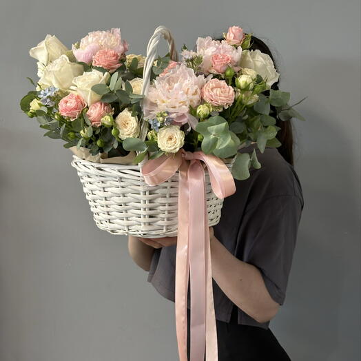 Корзина «Пионовый сад»