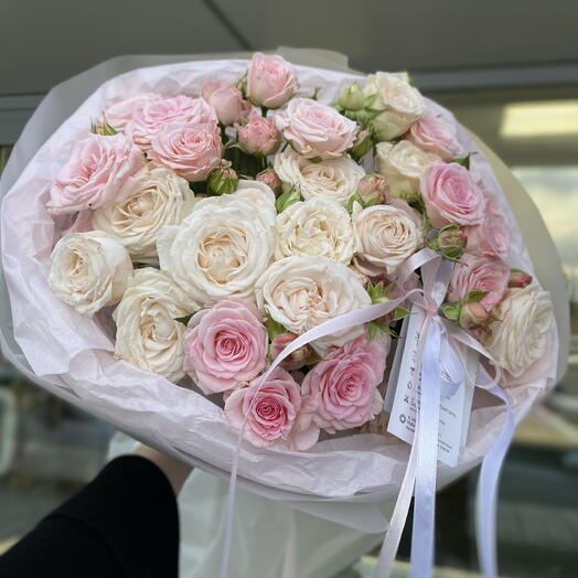Букет из кустовых роз «Люблю тебя»🩷🌸