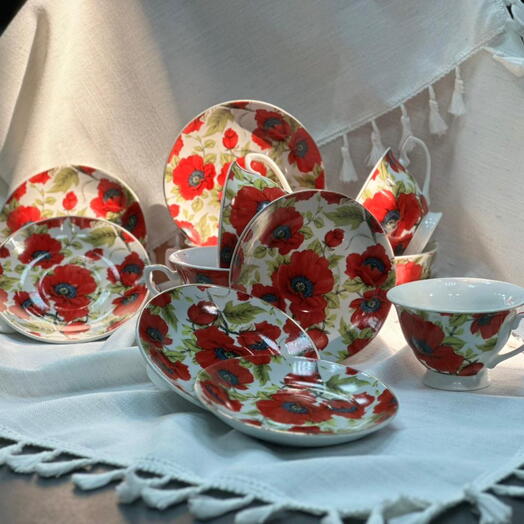 Фарфоровый сервис Маки