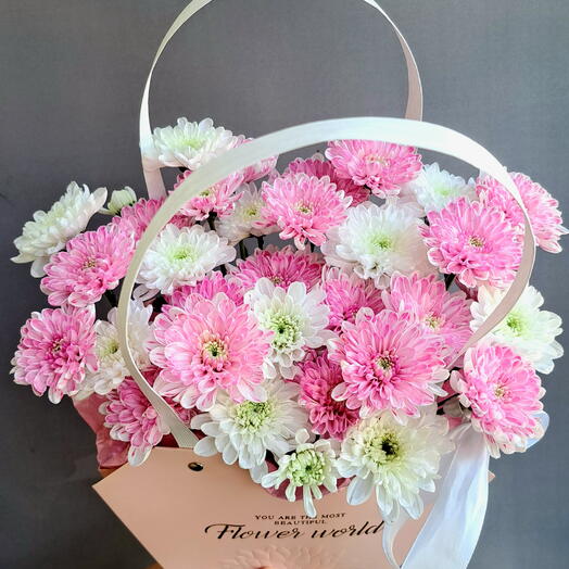 Стойкие цветы в коробке 💐💖💕