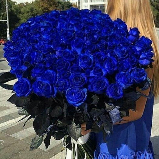 Огромный букет из синих роз💙