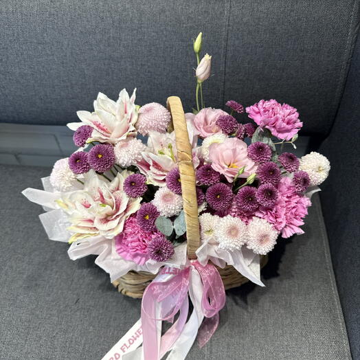 Корзина с Лилией и Дубками 🌸