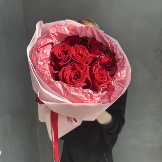 Букет из красных роз