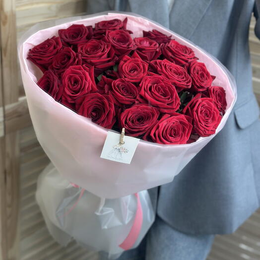 Букет «Алое чувство» 🌹