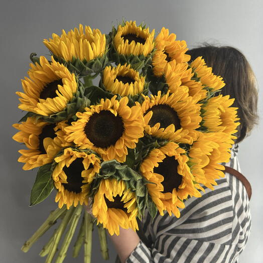 Монобукет 💛 солнечные подсолнухи 🌻🌻🌻 15 шт