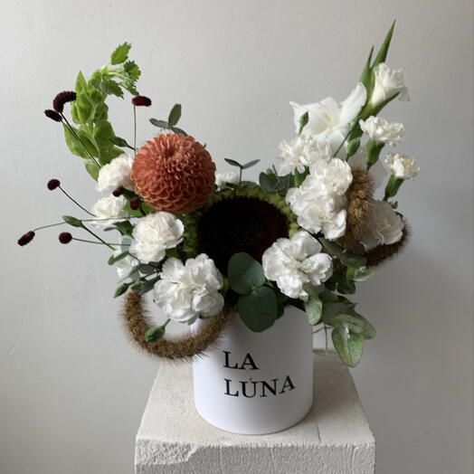 La Luna Flowers