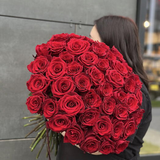 Букет из 45 красных роз