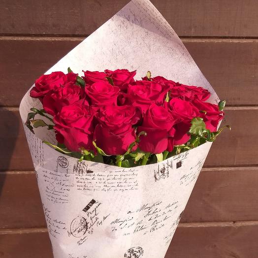11 red roses