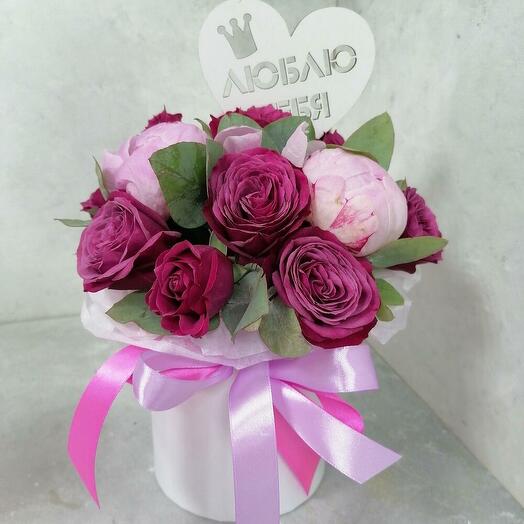 Eternidad ( peonías + rosas arbustivas en Caja)