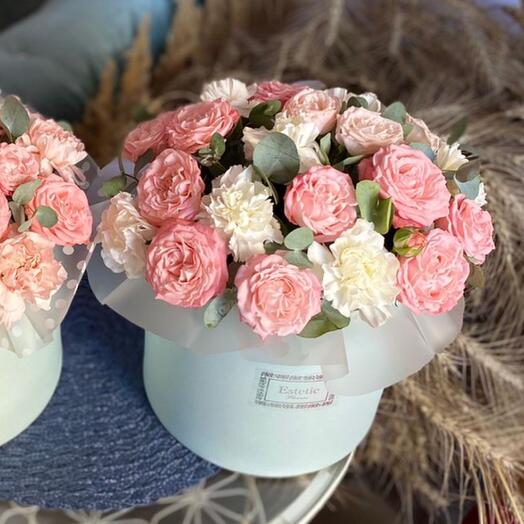 Peony roses in a box💕