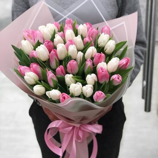 Bouquet of tulips
